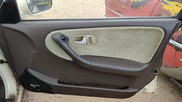 1991-1995 Infinity G20 Passenger Right Front Door Trim Panel With Switches Brown — photo 2