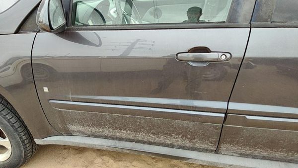 2007 Chevrolet Equinox Front Door LH Granite Gray 44U — photo 3