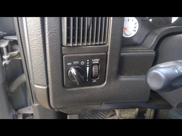 2005 Dodge Ram 1500 Headlight Switch With Heater Ac Vent Dash Bezel Oem — photo 2