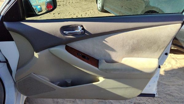 07-09 Nissan Altima Passenger Right Front Door Trim Panel With Switches Blond C — photo 1