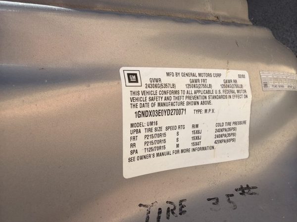 2000 Chevrolet Venture — vehicle photo 8