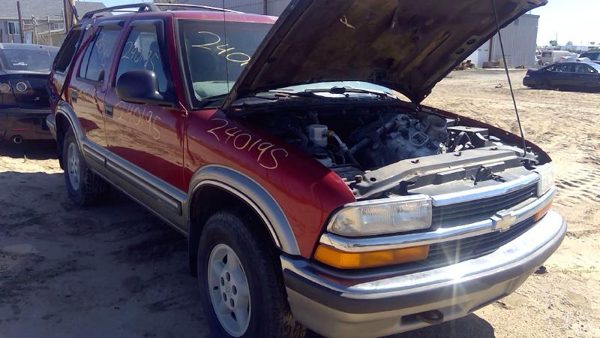 1998 Chevrolet Blazer — vehicle photo 7