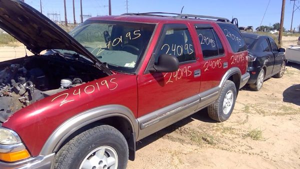 1998 Chevrolet Blazer — vehicle photo 9