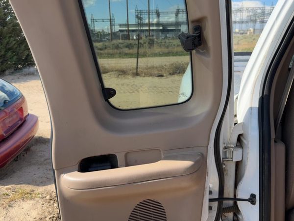 99-03 Ford F150 Passenger Right Rear Door Trim Panel With Switches Back Tan Ex — photo 2