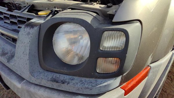 2002-2004 Nissan Xterra Driver Left Head Light Oem Front Lamp Xe 260607Z825 — photo 1