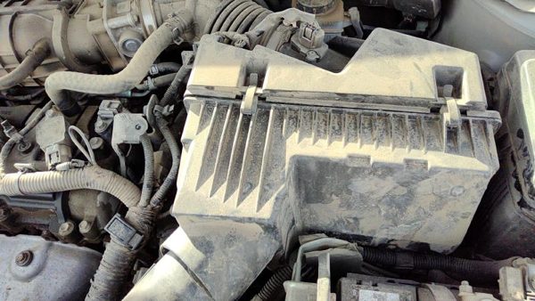 07-13 Altima Complete Air Intake Cleaner Filter Box Housing With Tube 2.5L — photo 4