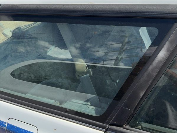 90-94 Legacy RHD Passenger Right Rear Quarter Glass Back Side Window Oem Wagon — photo 3