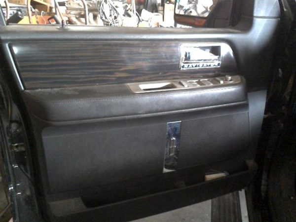 2007 Lincoln Navigator — vehicle photo 5