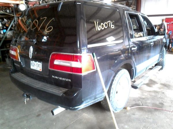 2007 Lincoln Navigator — vehicle photo 6