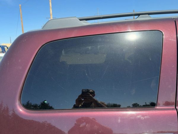 2004-2009 Dodge Durango Passenger Right Rear Quarter Glass Back Side Window Oem — photo 3