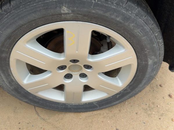 06-09 Beetle Convertible 16" Aluminum Wheel Factory 6 Spoke Rim #3 16X6-1/2 Pain — photo 2