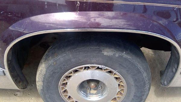 93 Cadillac Fleetwood Passenger Right Front Chrome Wheel Moulding Trim Flare Oem — photo 4