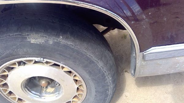 93 Cadillac Fleetwood Passenger Right Front Chrome Wheel Moulding Trim Flare Oem — photo 5