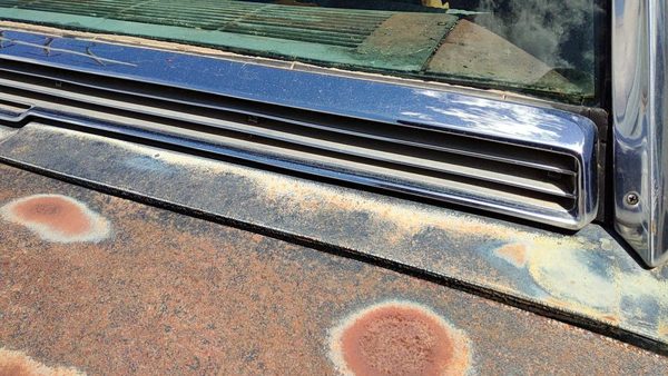 1964-1966 Ford Thunderbird Coupe Chrome Trim Below Back Glass Oem Moulding — photo 3