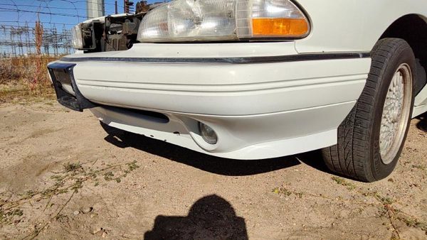 1992-1995 Pontiac Bonneville Front Bumper Cover Assembly Oem White 25556915 — photo 2