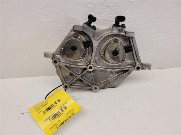 2004 Cadillac SRX Misc. Engine Part Free Shipping + RH Passenger Right Upper — photo 3