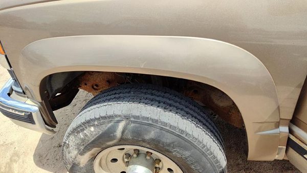 1995-00 Silverado 2500 Driver Left Front Wheel Flare Moulding Fender Gold 55U — photo 4