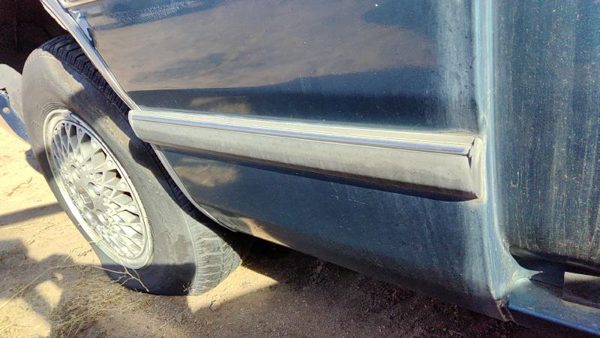 88-91 Olds Cutlass Cierra Passenger Right Rear Lower Moulding On Quarter Panel — photo 4