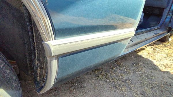 88-91 Olds Cutlass Cierra Passenger Right Rear Lower Moulding On Quarter Panel — photo 2