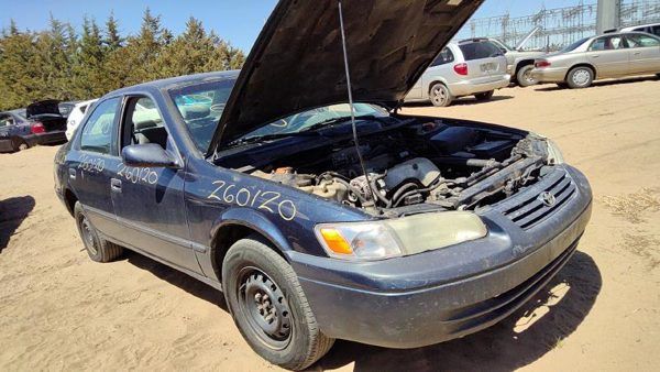 1999 Toyota Camry Hood Blue 8L3 — photo 1