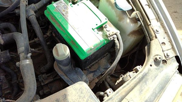 99-02 Cabrio Convertible Complete Battery Box Mount Tray With Hold Down Oem 2.0L — photo 2