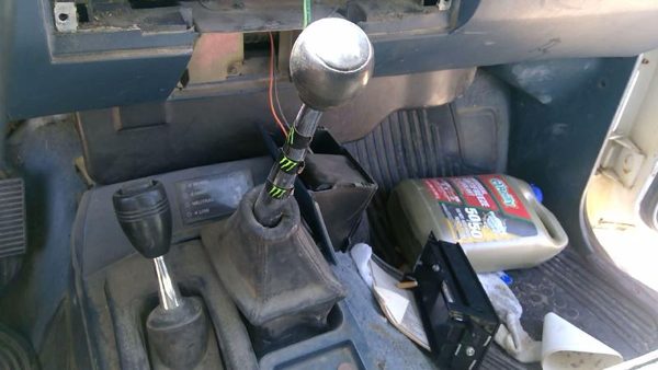 1985 S10 Pickup Floor Shifter Lever Assembly Oem Shift Unit 5 Speed Manual Trans — photo 3