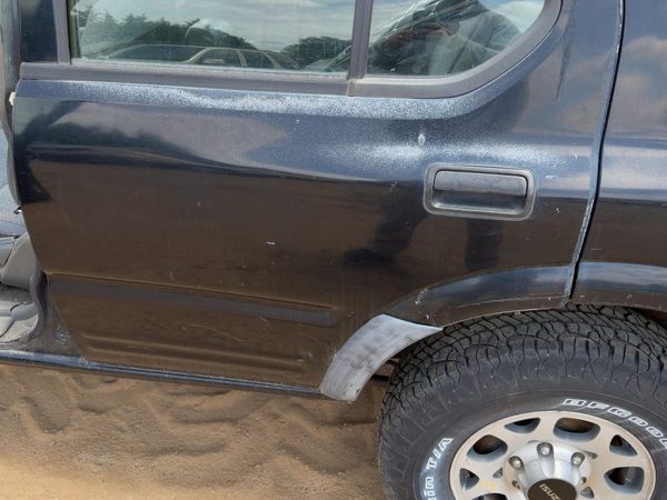 1998 Isuzu Rodeo Rear Door LH — photo 3