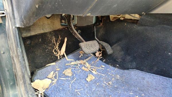 1996-1998 Suzuki Sidekick Complete Brake And Gas Pedal Assembly Oem — photo 3