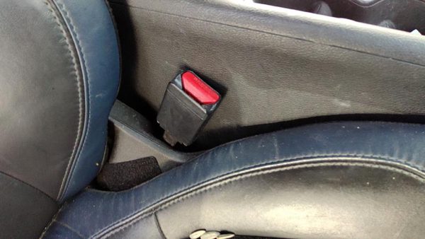 2015 Chrysler 200 Front Seat Belt Black X9 — photo 2