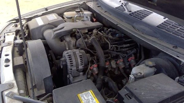 2004 Buick Rainier — vehicle photo 8