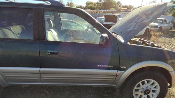 2000 Honda Passport Front Door RH 4DR Hgm Huntsman Green Hail — photo 1