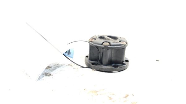1996 Chevy Geo Tracker Front Locking Hub Assembly Oem Manual Lockout — photo 4