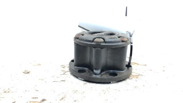 1996 Chevy Geo Tracker Front Locking Hub Assembly Oem Manual Lockout — photo 6