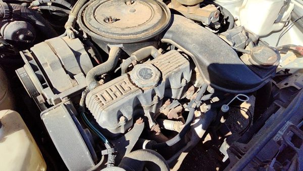 1985 Pontiac Sunbird Valve Cover Oem 1.8L — photo 5
