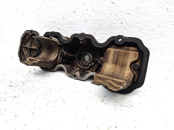 1985 Pontiac Sunbird Valve Cover Oem 1.8L — photo 11