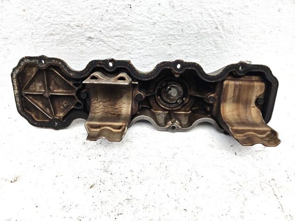 1985 Pontiac Sunbird Valve Cover Oem 1.8L — photo 12