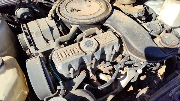 1985 Pontiac Sunbird Valve Cover Oem 1.8L — photo 4