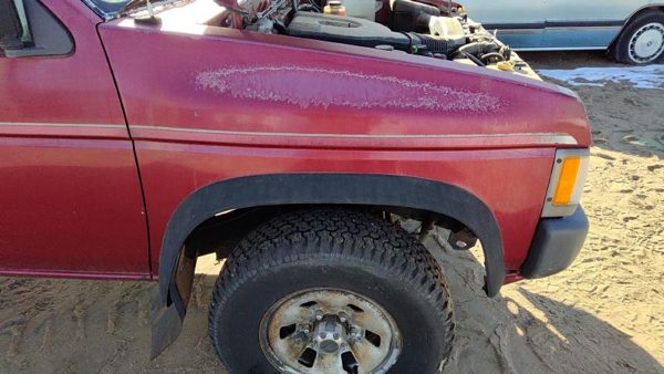 1989-1997 Nissan Hardbody Passenger Right Front Fender Oem 4X4 Red 6311294G35 — photo 2