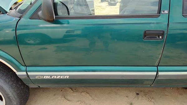 1996 Blazer S10/jimmy S15 Front Door LH Green — photo 2
