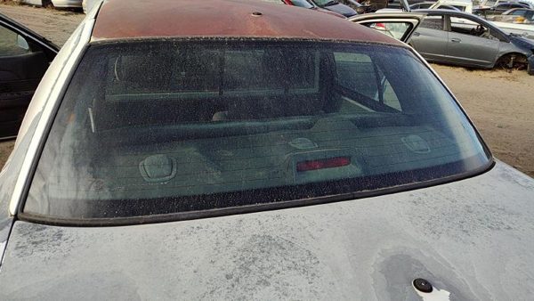 2000-2011 Ford Crown Vic Back Glass Rear Window Oem 5W7z5442006aa — photo 1