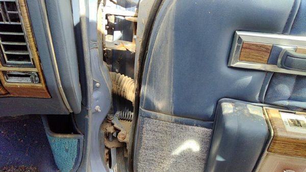 1980-1984 Deville Sedan Passenger Right Upper Lower Door Hinge Pair Set Oem Rh — photo 1