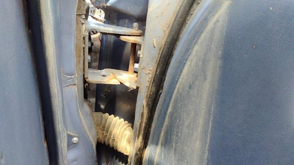 1980-1984 Deville Sedan Passenger Right Upper Lower Door Hinge Pair Set Oem Rh — photo 2