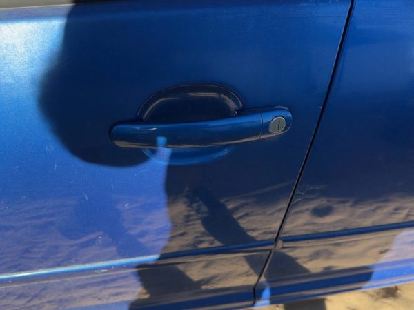 2000-2011 Vw Jetta Driver Left Front Outside Door Handle Oem Blue 3B0837207Ggru — photo 3