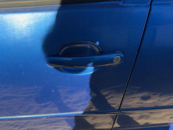 2000-2011 Vw Jetta Driver Left Front Outside Door Handle Oem Blue 3B0837207Ggru — photo 4