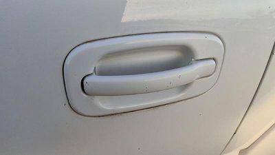 00-06 Chevy Suburban Driver Left Rear Outside Door Handle Back 50U Summit White