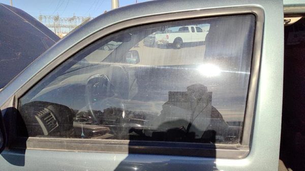 2004-2012 Gmc Canyon Driver Left Front Side Window Door Glass Oem 97247739 — photo 3