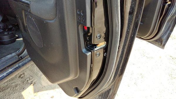 2004-2012 Gmc Canyon Passenger Right Rear Door Latch With Rods/Cables Oem Back — photo 2