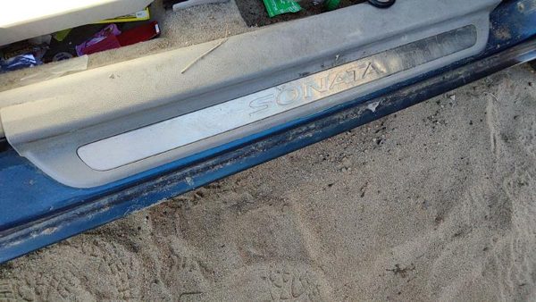 2006 Hyundai Sonata Passenger Right Lower Sill Step Moulding Trim Panel Oem Gray — photo 2