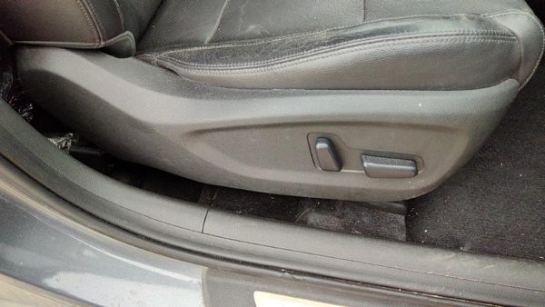 2016 Hyundai Tucson Passenger Right Side Power Seat Switch With Trim Panel Black — photo 5