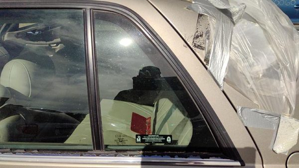 00-05 Deville Dts Driver Left Rear Vent Window Back Door Glass With Frame Oem — photo 5